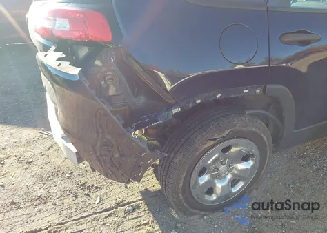 2015 Jeep Cherokee Sport z USA, uszkodzony, nr VIN 1C4PJMAB7FW546299